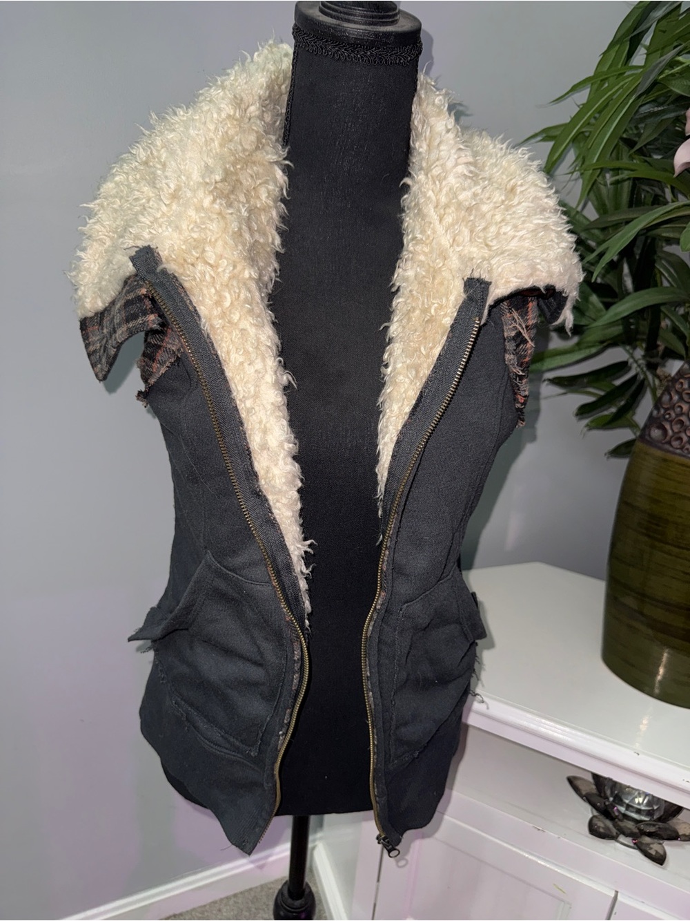 Urban Behavior Black Vest with Cream Sherpa Collar